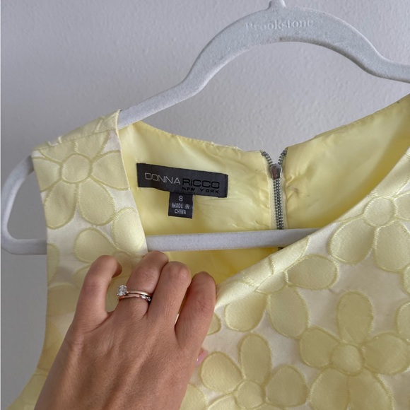 Vintage Donna Ricco Silk Yellow Floral sleeveless Dress Women’s Sz 8 - Picture 2 of 5